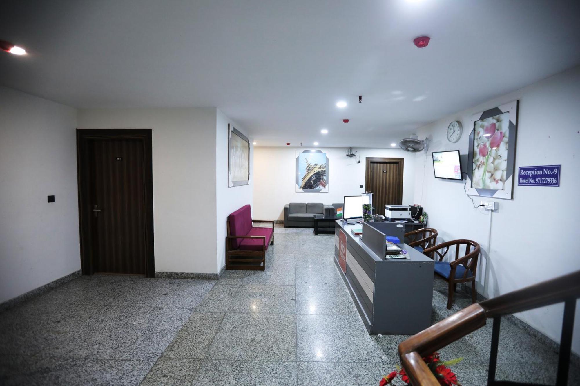 Hotel Noida Grand Sec 58 Esterno foto