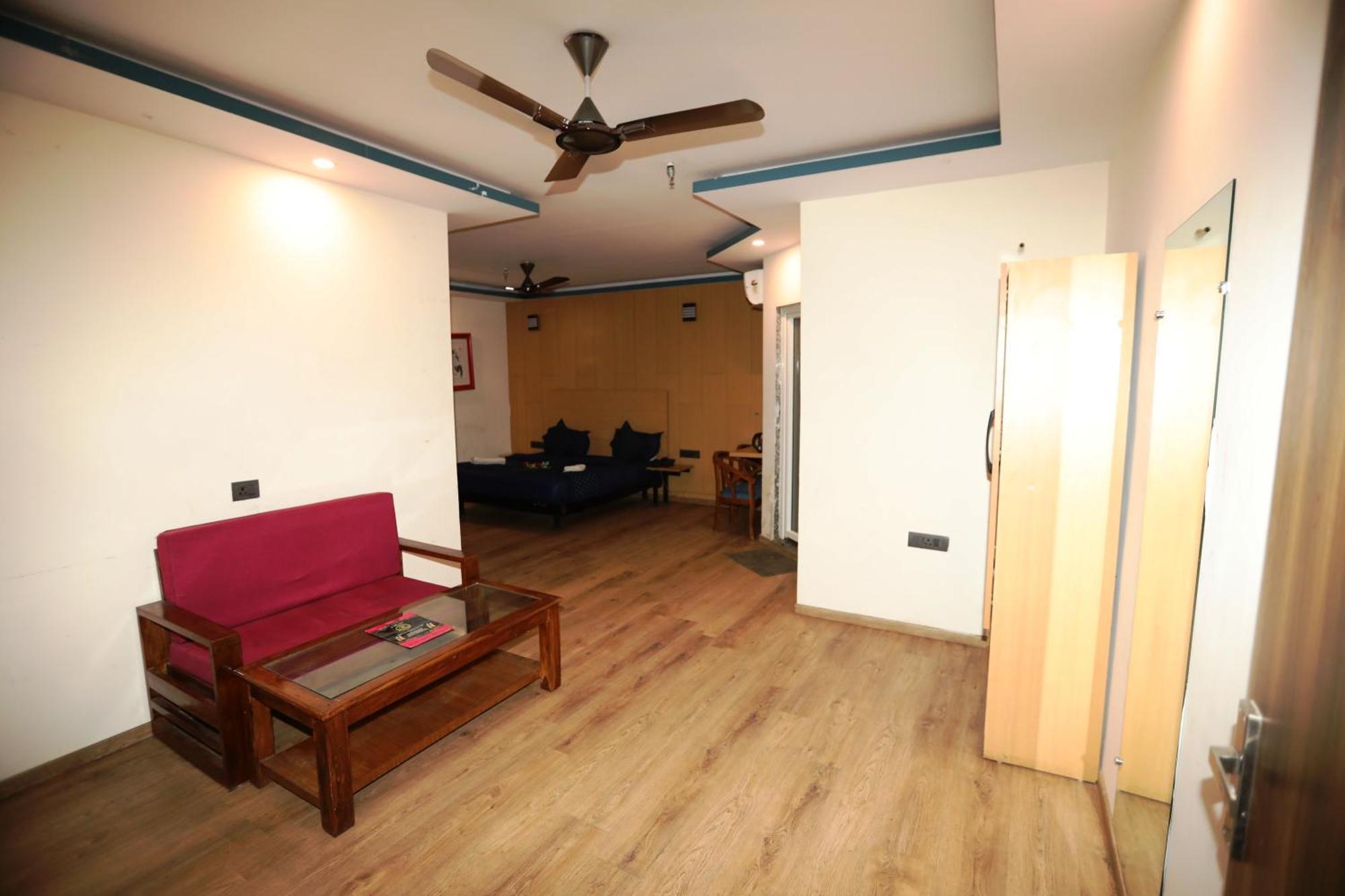 Hotel Noida Grand Sec 58 Esterno foto