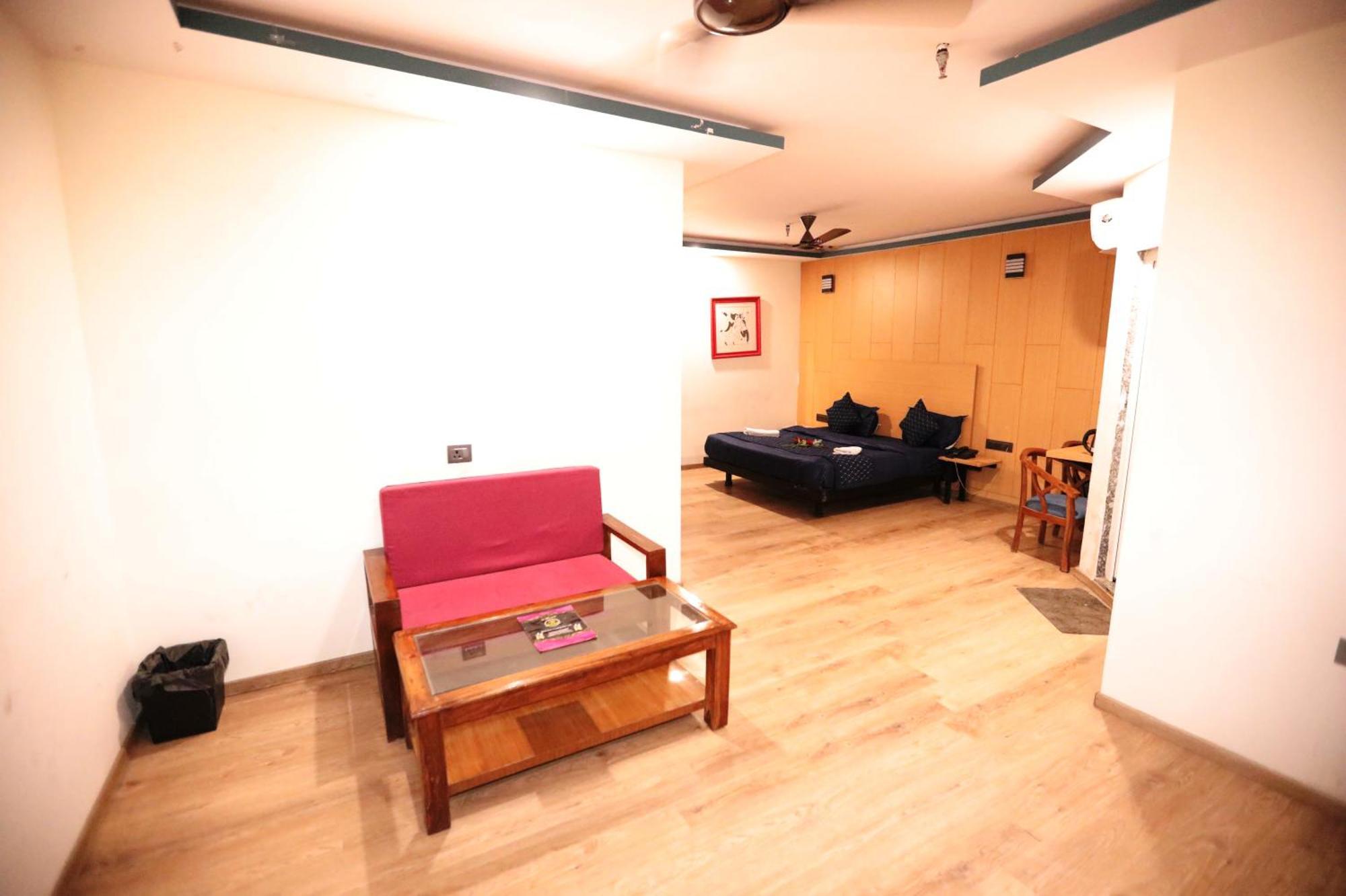 Hotel Noida Grand Sec 58 Esterno foto