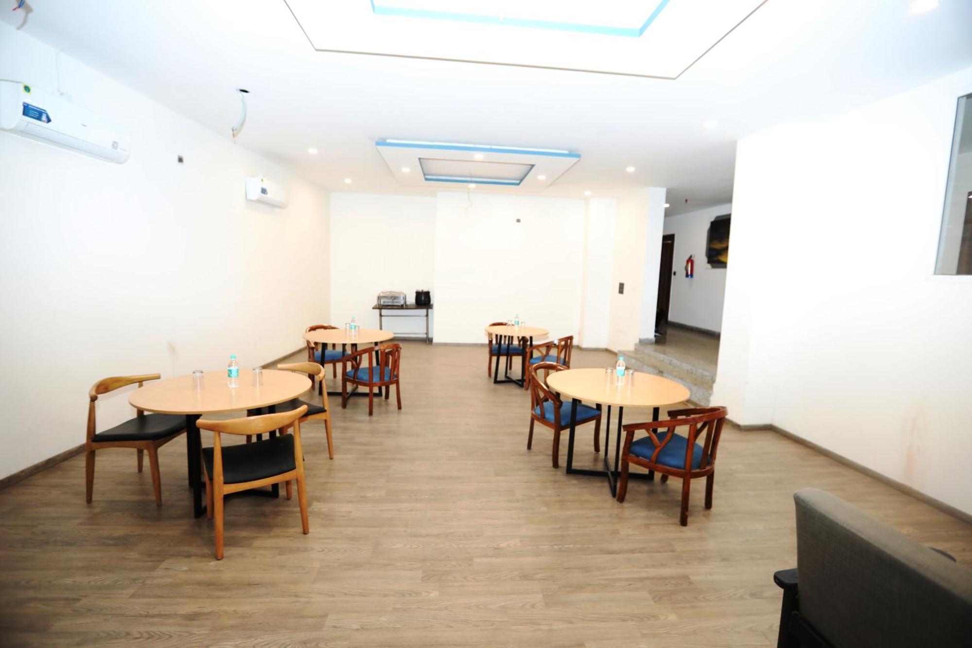 Hotel Noida Grand Sec 58 Esterno foto