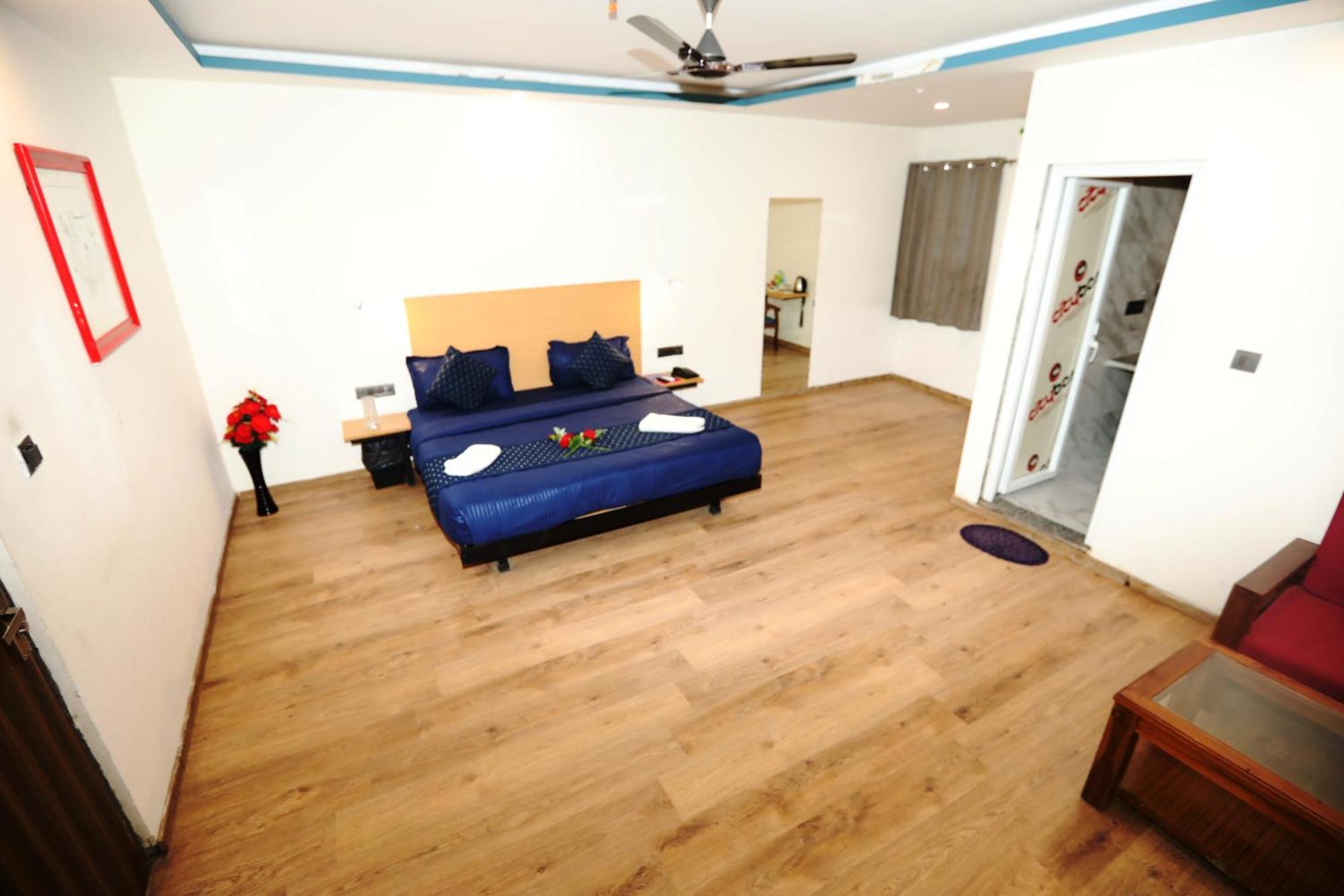 Hotel Noida Grand Sec 58 Esterno foto