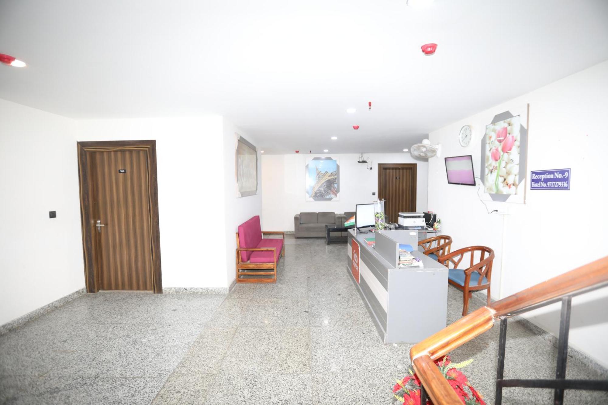 Hotel Noida Grand Sec 58 Esterno foto
