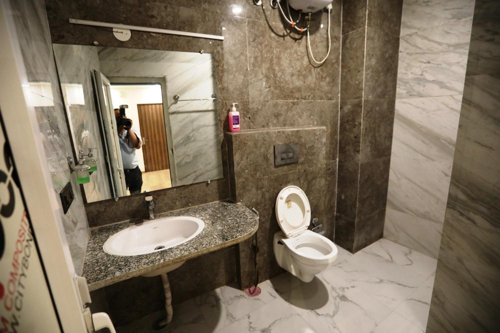 Hotel Noida Grand Sec 58 Esterno foto